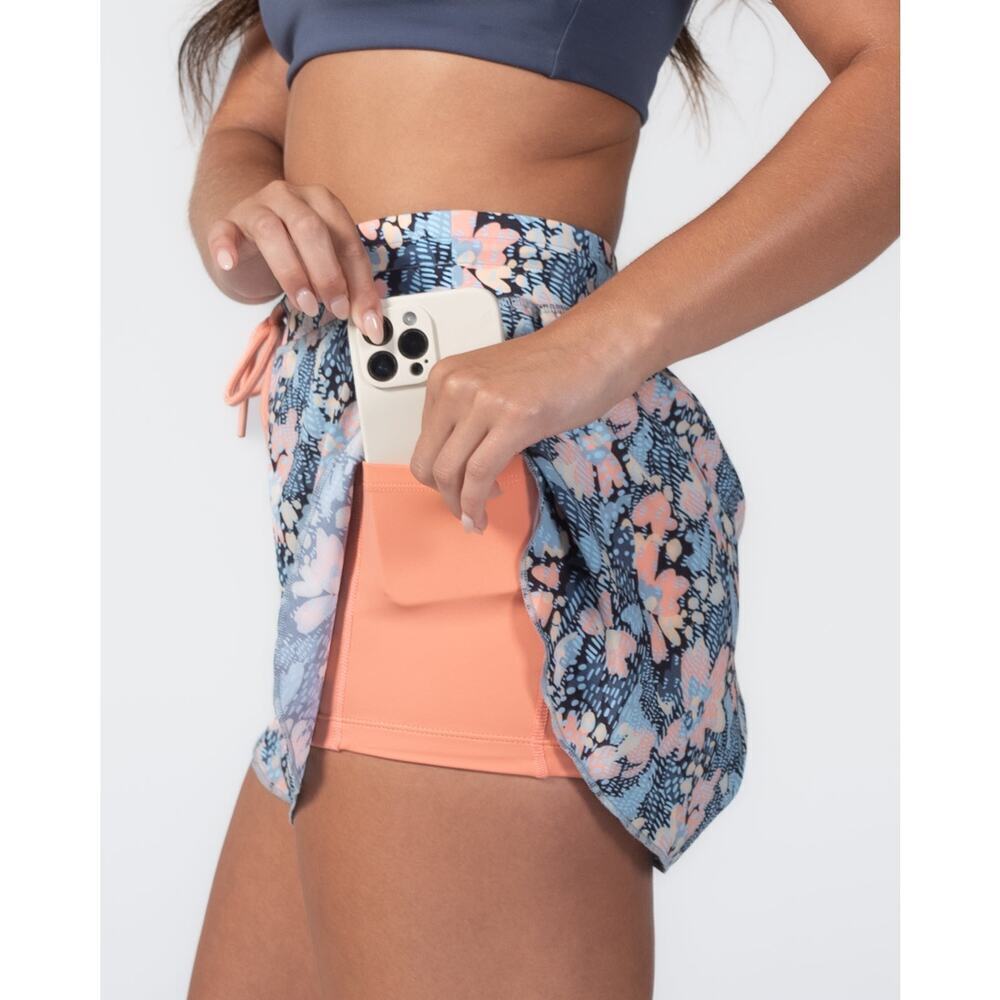 Senita Athletics Madeline Shorts in Sunset Bloom Size XXL Yoga Running Workout
